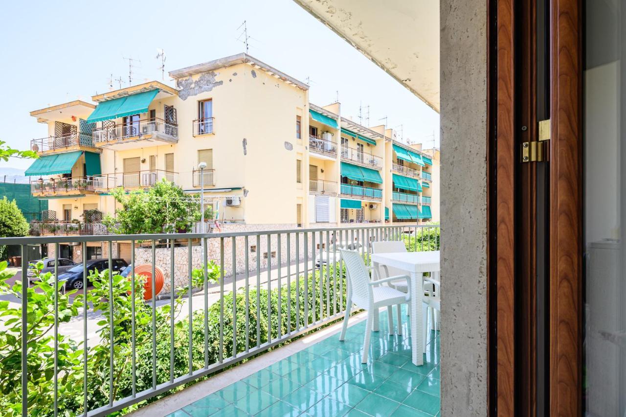 Apartment ***** Imperiale Ingenito *